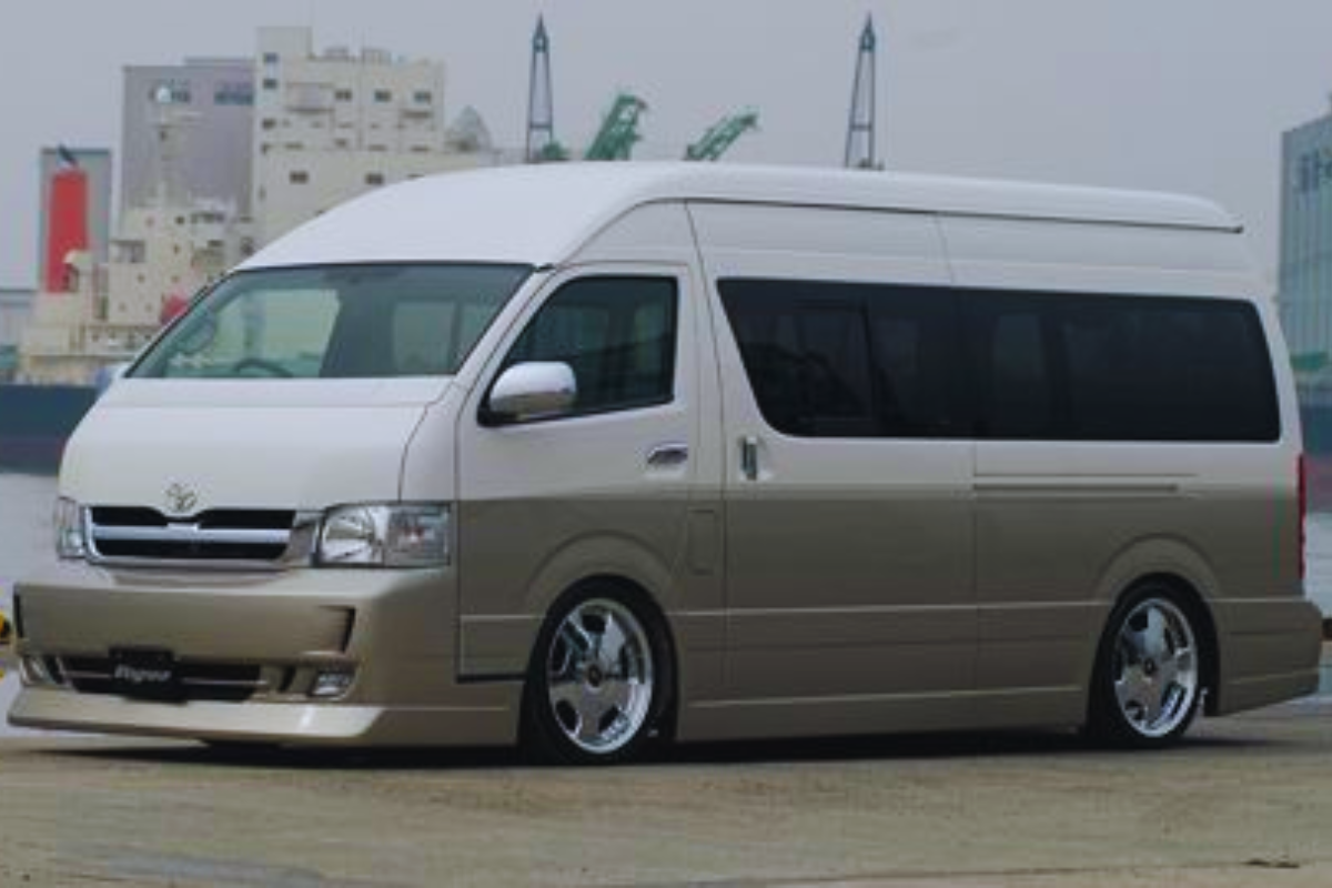 20-22 Seater Mini Bus for Rent